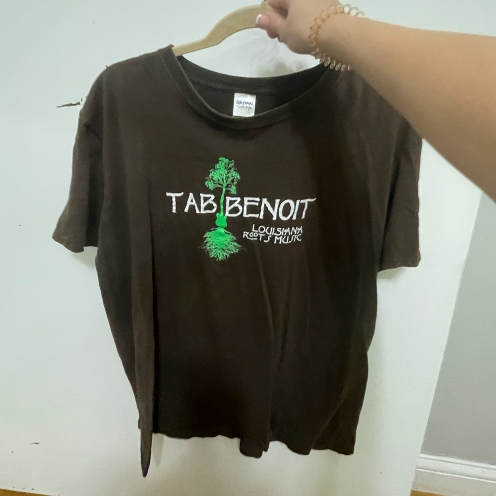 NWOT Tab Benoit t-shirt